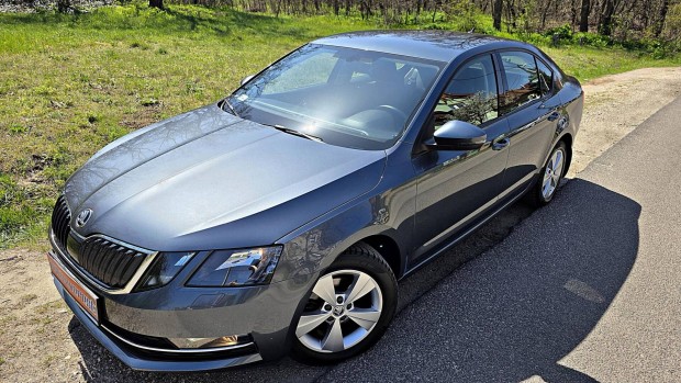 Skoda Octavia 1.6 CR TDI Style Mo-i Szervizköny...