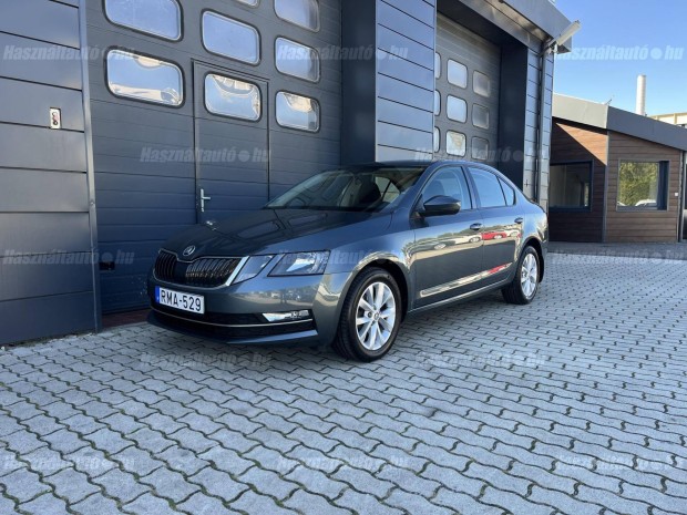 Skoda Octavia 1.6 CR TDI Style Szervizk�nyv / 1...