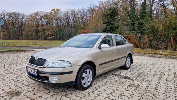 Skoda Octavia 1.6 Classic Digitklma Szp llap...