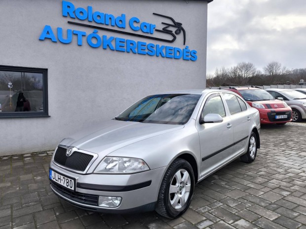 Skoda Octavia 1.6 Elegance Friss m�szaki! Digit...