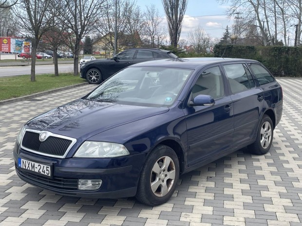 Skoda Octavia 1.6 FSI Ambiente