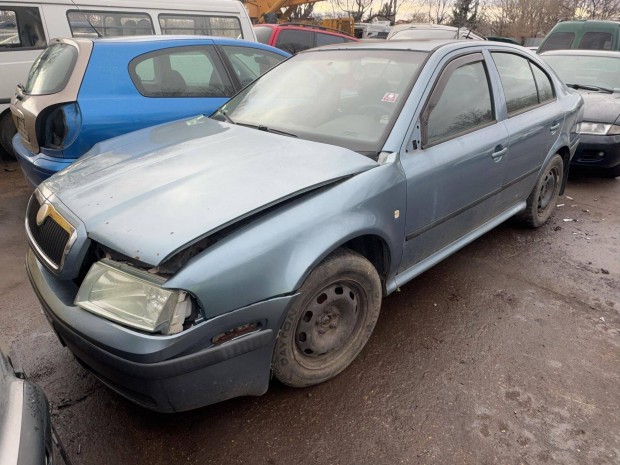 Skoda Octavia 1.6 -Bfq- bontott alkatrszek