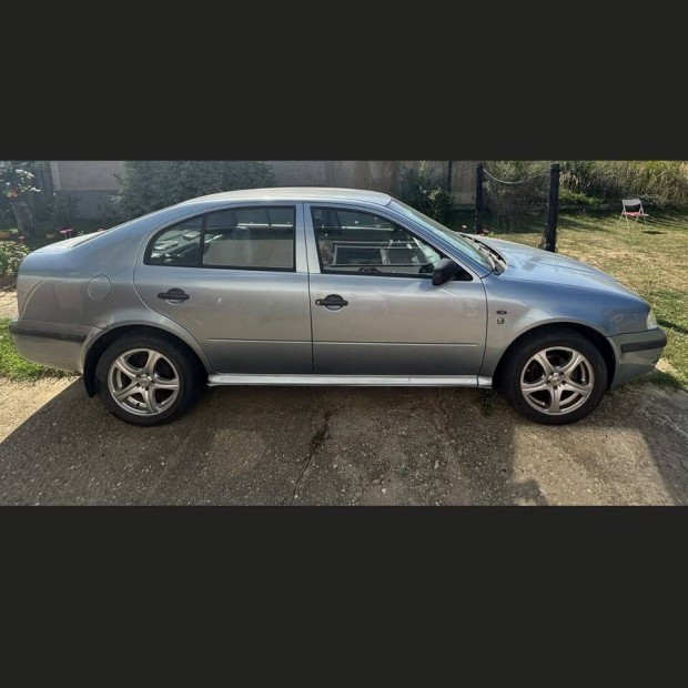 Skoda Octavia 1.6 friss műszakival