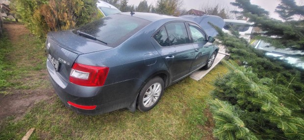 Skoda Octavia 1.8 TSI Style Euro 6 Hat�rozatos!