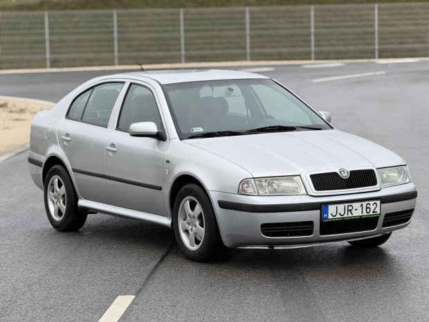 Skoda Octavia 1.9 TDI Ambiente HA Sz�m�t Az �LL...