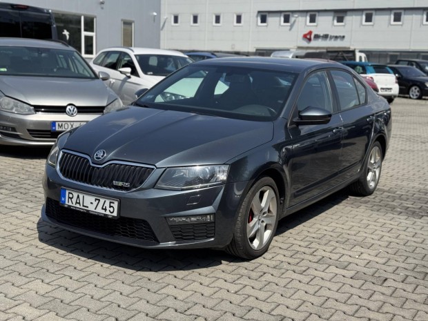 Skoda Octavia 2.0 CR TDI RS DSG Magyarországi.R...