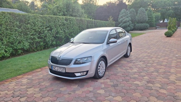 Skoda Octavia 2.0 CR TDI Style Eredeti fényezés...