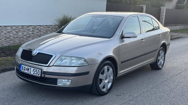 Skoda Octavia 2.0 FSI L&K Tiptronic ic Megkmlt