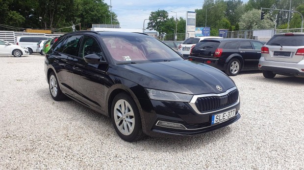 Skoda Octavia 2.0 TDi SCR .Mo-i.Navi.Virtcockp....