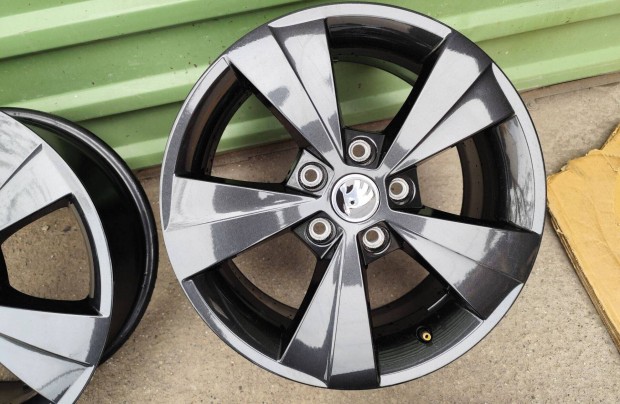Skoda Octavia 3 4 gyári alufelni 5x112 16" VW golf touran caddy