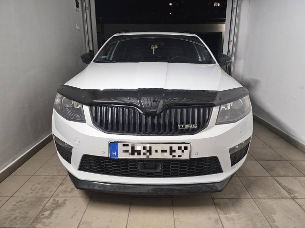 Skoda Octavia 3 5E III motorh�ztet� v�d� protector spoiler