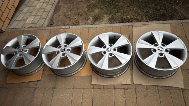 Skoda Octavia 3 Octavia 4 gyári 16" alufelni