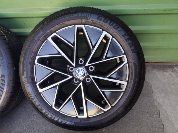 Skoda Octavia 4 gyári alufelni 5x112 17"