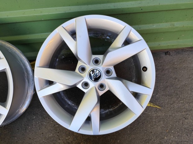 Skoda Octavia 4 gyri alufelni 5x112 17"