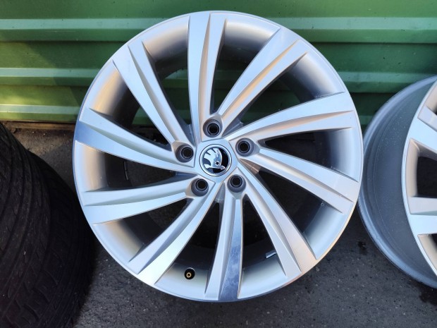 Skoda Octavia 4 gyri alufelni 5x112 18"