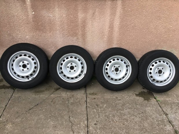 Skoda Octavia 5x112 R15 lemezfelni 195/65 R15 nyári gumi