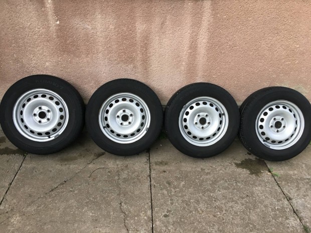 Skoda Octavia 5x112 R15 ny�ri ker�k garnit�ra 195/65R15