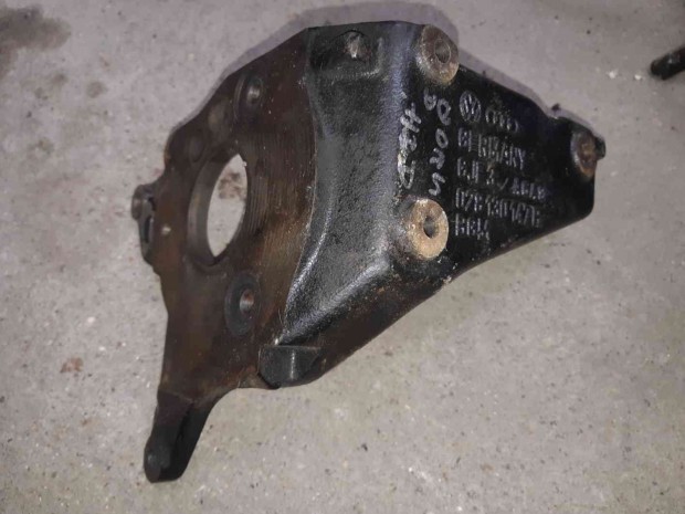 Skoda Octavia Adagol� Tart� Bak