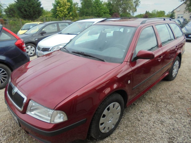 Skoda Octavia Combi 1.4 Ambiente Magyarországi