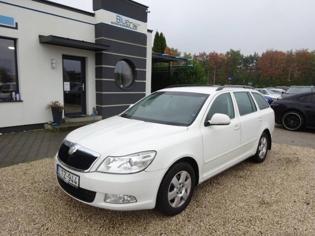 Skoda Octavia Combi 1.4 TSI Active Motor egyenl...