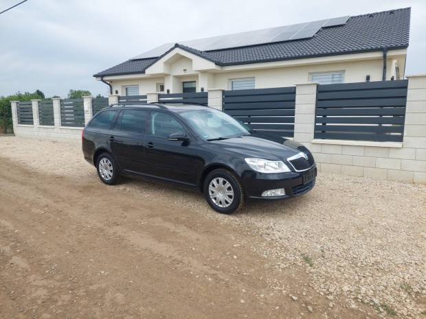 Skoda Octavia Combi 1.6 Ambiente