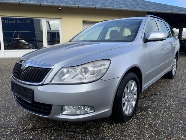 Skoda Octavia Combi 1.6 Ambiente Dual