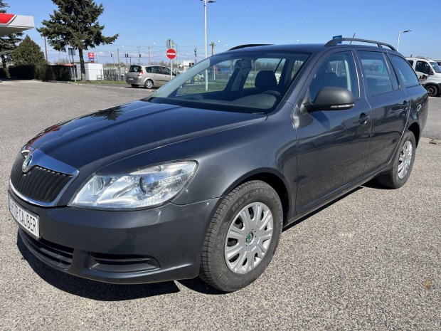 Skoda Octavia Combi 1.6 CR TDI Active igazolt 2...