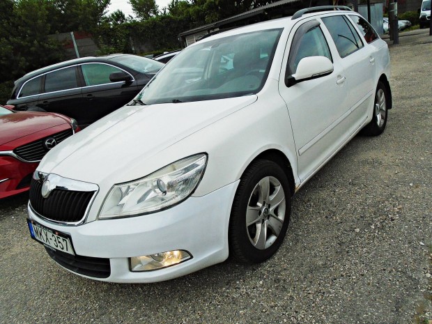 Skoda Octavia Combi 1.6 CR TDI Ambiente DSG DPF...