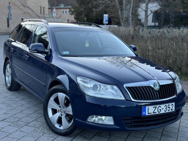 Skoda Octavia Combi 1.6 CR TDI Ambition DPF //m...