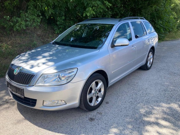 Skoda Octavia Combi 1.6 CR TDI Classic DSG DPF...