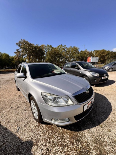 Skoda Octavia Combi 1.6 CR TDI Elegance DPF