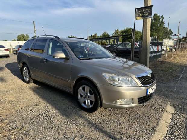 Skoda Octavia Combi 1.6 CR TDI Elegance DPF Gyö...