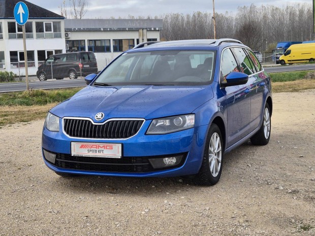 Skoda Octavia Combi 1.6 CR TDI Style 4x4 Panor...