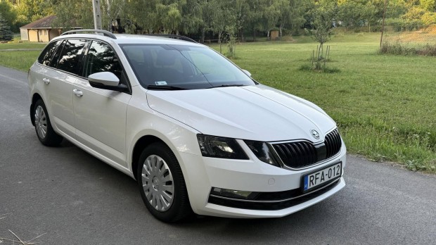 Skoda Octavia Combi 1.6 CR TDI Style Ülésfűtés....