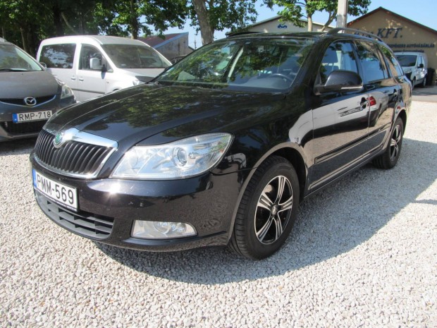 Skoda Octavia Combi 1.6 Elegance