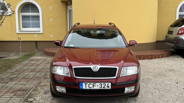 Skoda Octavia Combi 1.6 Elegance 198000Km-Vezet...