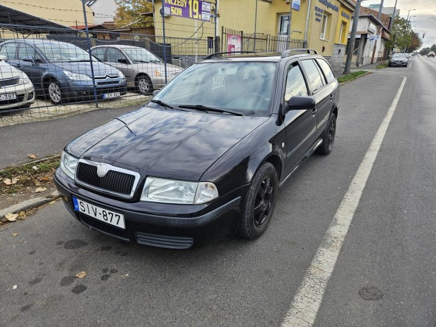 Skoda Octavia Combi 1.6 Tour