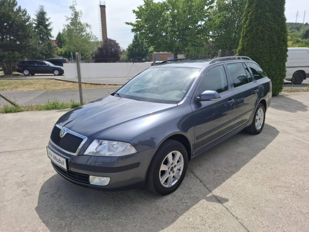 Skoda Octavia Combi 1.9 PD TDi Elegance Friss m...