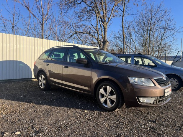 Skoda Octavia Combi 2.0 CR TDI DSG Clever Elekt...