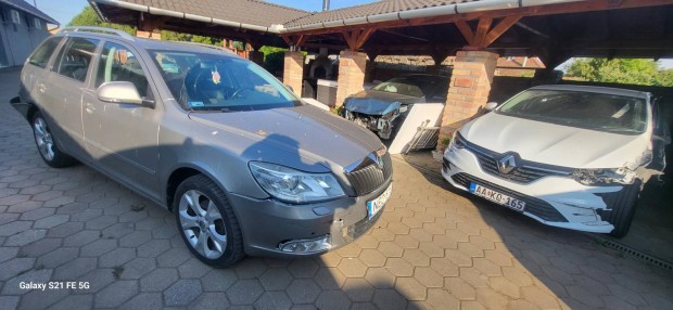 Skoda Octavia Combi 2.0 CR TDI Elegance DSG Ind...