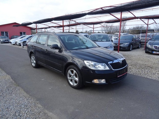 Skoda Octavia Combi 2.0 CR TDI Elegance Friss v...
