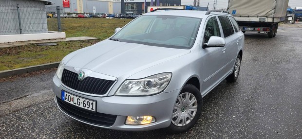 Skoda Octavia Combi 2.0 CR TDI Elegance �l�sf�t...