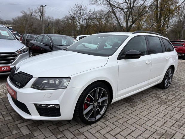 Skoda Octavia Combi 2.0 CR TDI RS 4x4 DSG Megk...