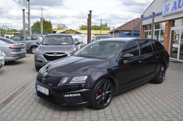 Skoda Octavia Combi 2.0 CR TDI RS 4x4 DSG ! 122...