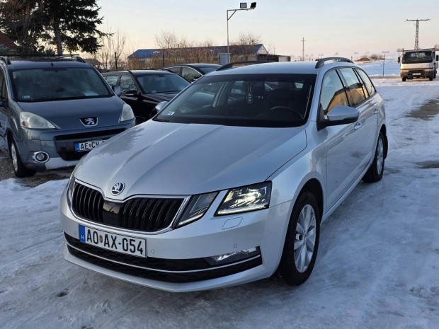 Skoda Octavia Combi 2.0 CR TDI Style 4x4 DSG