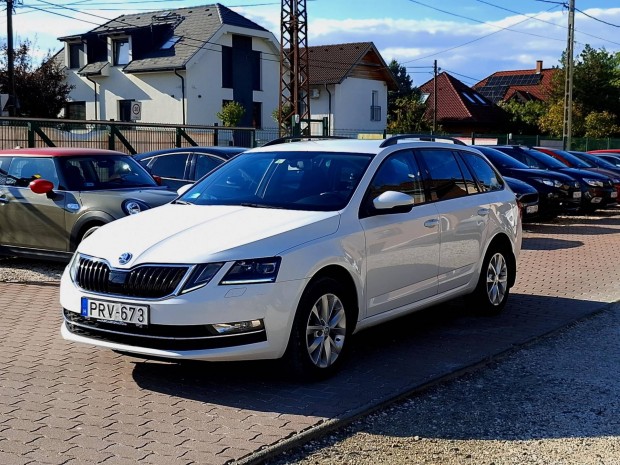 Skoda Octavia Combi 2.0 CR TDI Style Magyarorsz...