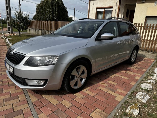 Skoda Octavia Combi 2.0 TDI DSG