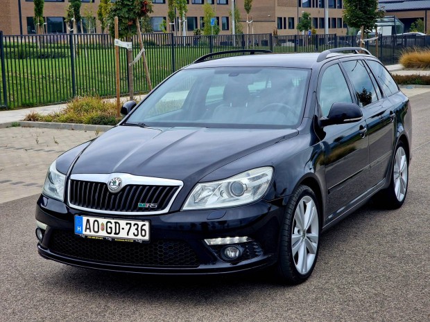 Skoda Octavia Combi 2.0 TFSI RS Navi-Xenon-Gara...