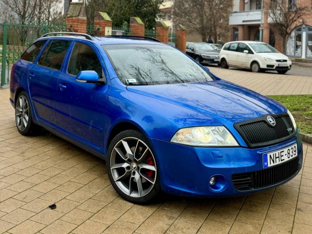 Skoda Octavia Combi 2.0 TFSI RS Navigci//Xeno...