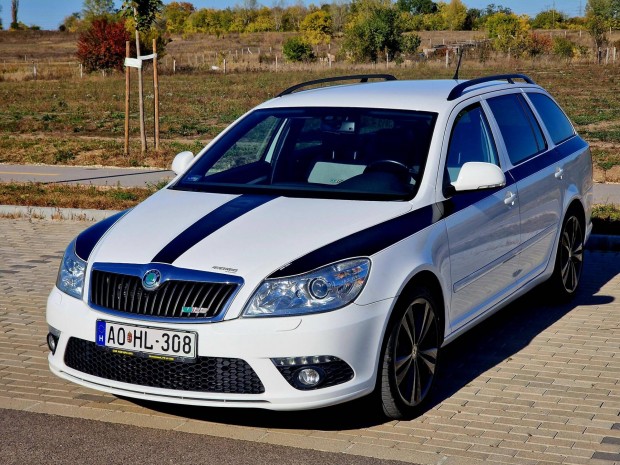 Skoda Octavia Combi 2.0 TFSI RS Xenon-Flbr-RA...